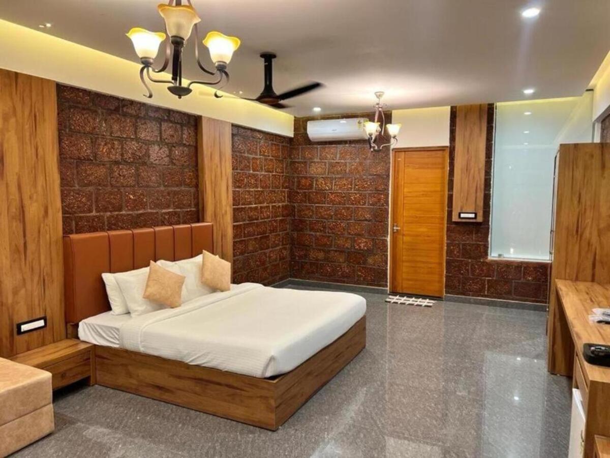 Udaya Resort Palakkad Exteriör bild
