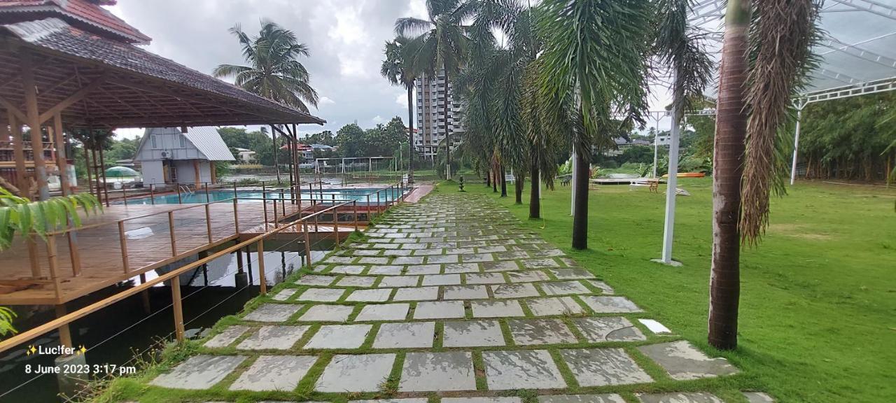 Udaya Resort Palakkad Exteriör bild